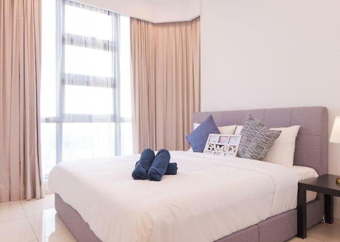 Pangsapuri Vikamo Suites @ Robertson