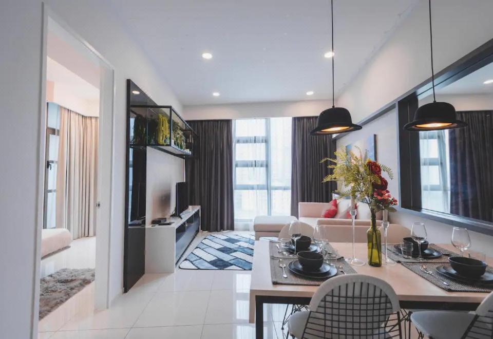 Vikamo Suites @ Robertson *